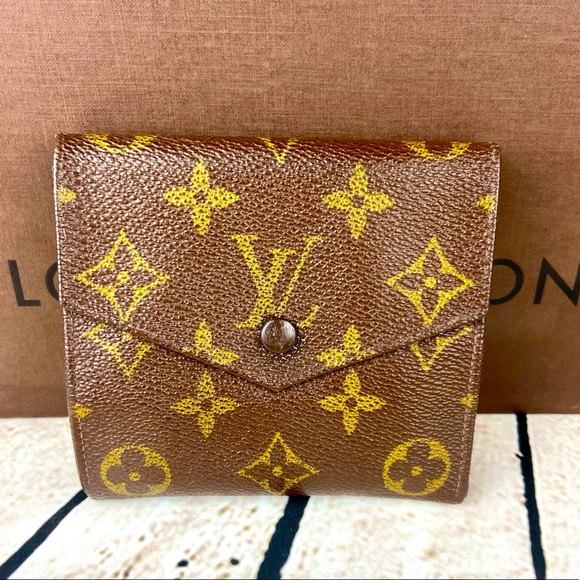 Louis Vuitton Handbags - Louis Vuitton compact bifold *vintage* wallet